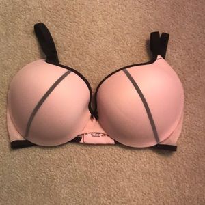 Maidenform Push-Up Bra in a 36D